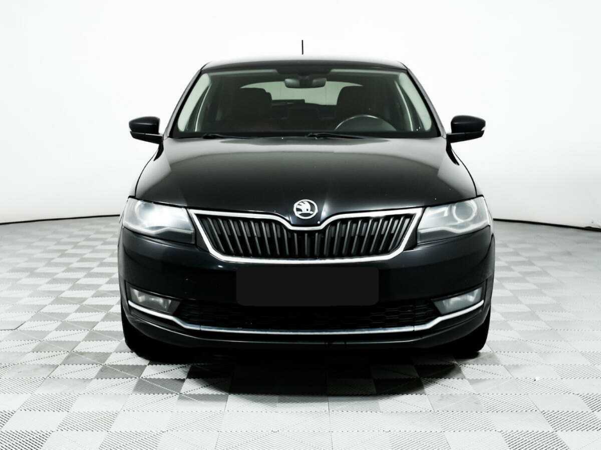 Купить Skoda Rapid с пробегом. Фото: #1