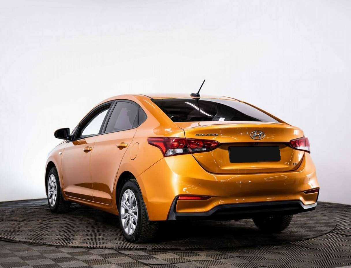 Купить Hyundai Solaris с пробегом. Фото: #3