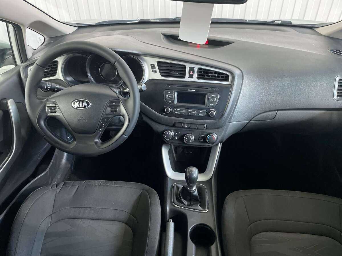 Купить Kia Ceed с пробегом. Фото: #8