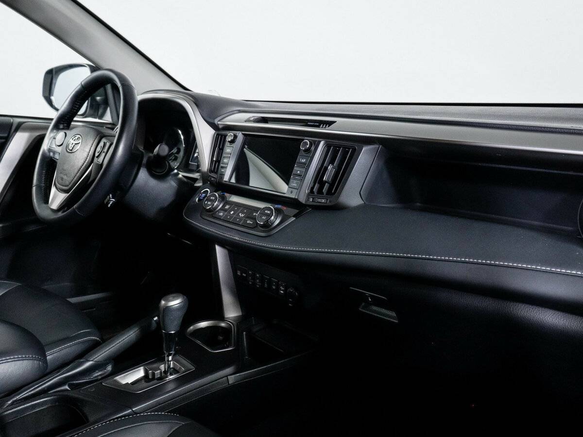 Купить Toyota RAV4 с пробегом. Фото: #7