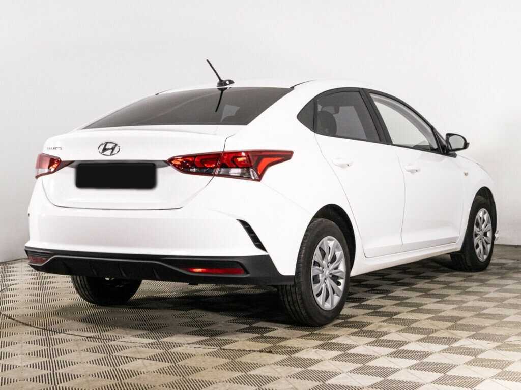 Купить Hyundai Solaris с пробегом. Фото: #4