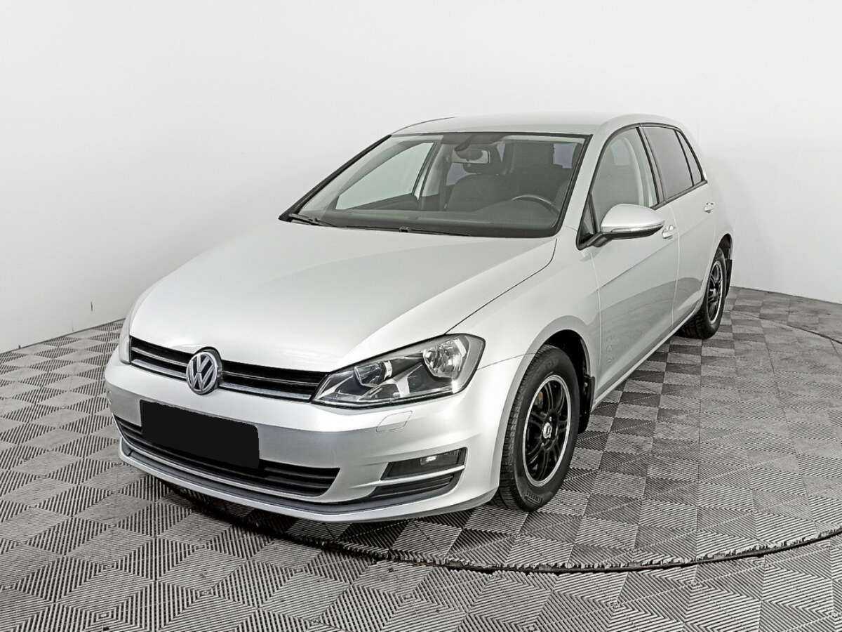 Купить Volkswagen Golf с пробегом. Фото: #0