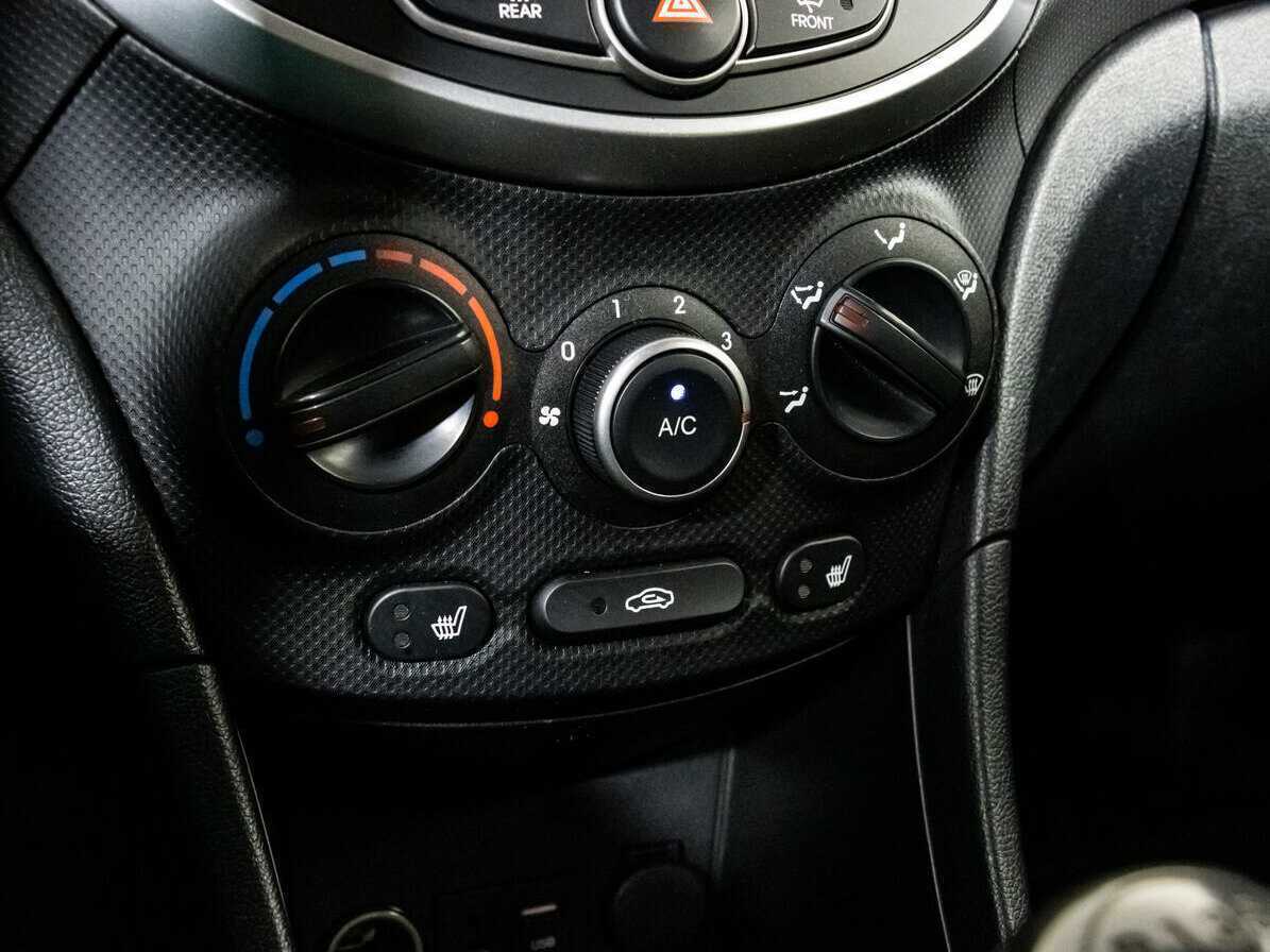 Купить Hyundai Solaris с пробегом. Фото: #12