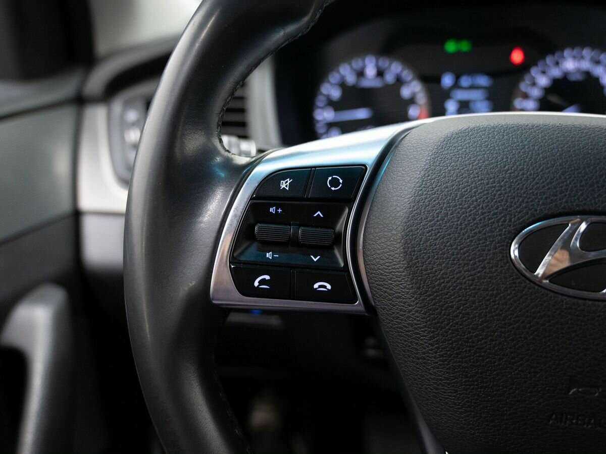 Купить Hyundai Sonata с пробегом. Фото: #17