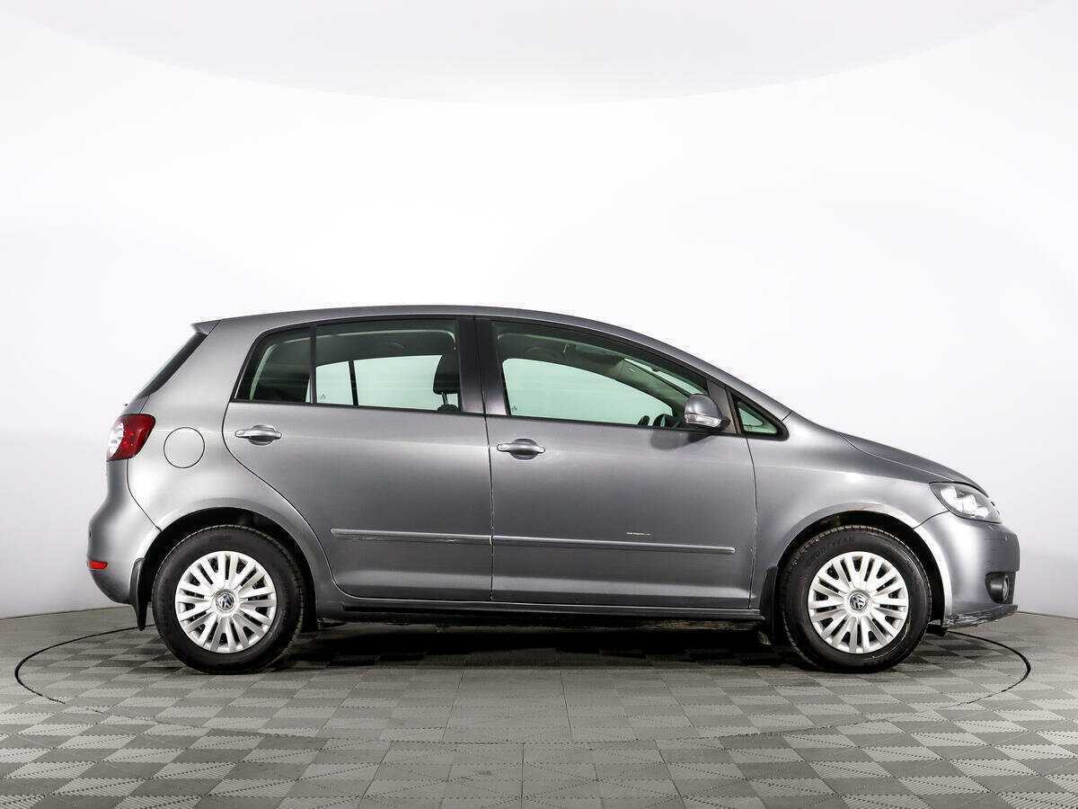 Купить Volkswagen Golf Plus с пробегом. Фото: #3