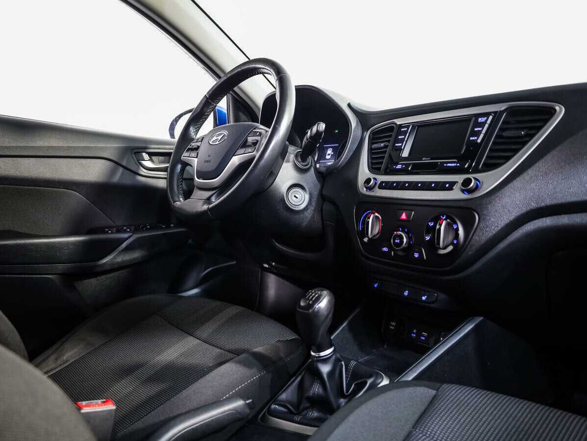Купить Hyundai Solaris с пробегом. Фото: #7