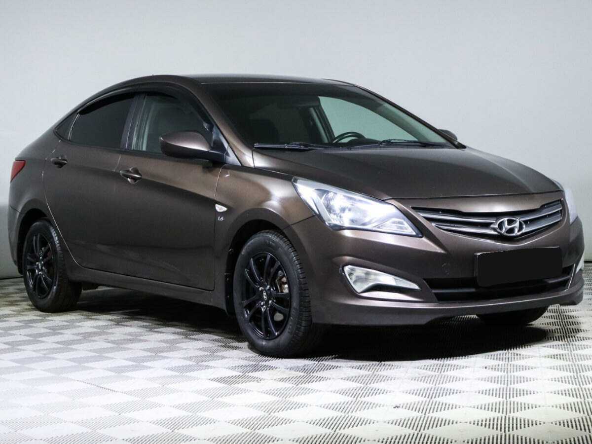 Купить Hyundai Solaris с пробегом. Фото: #2