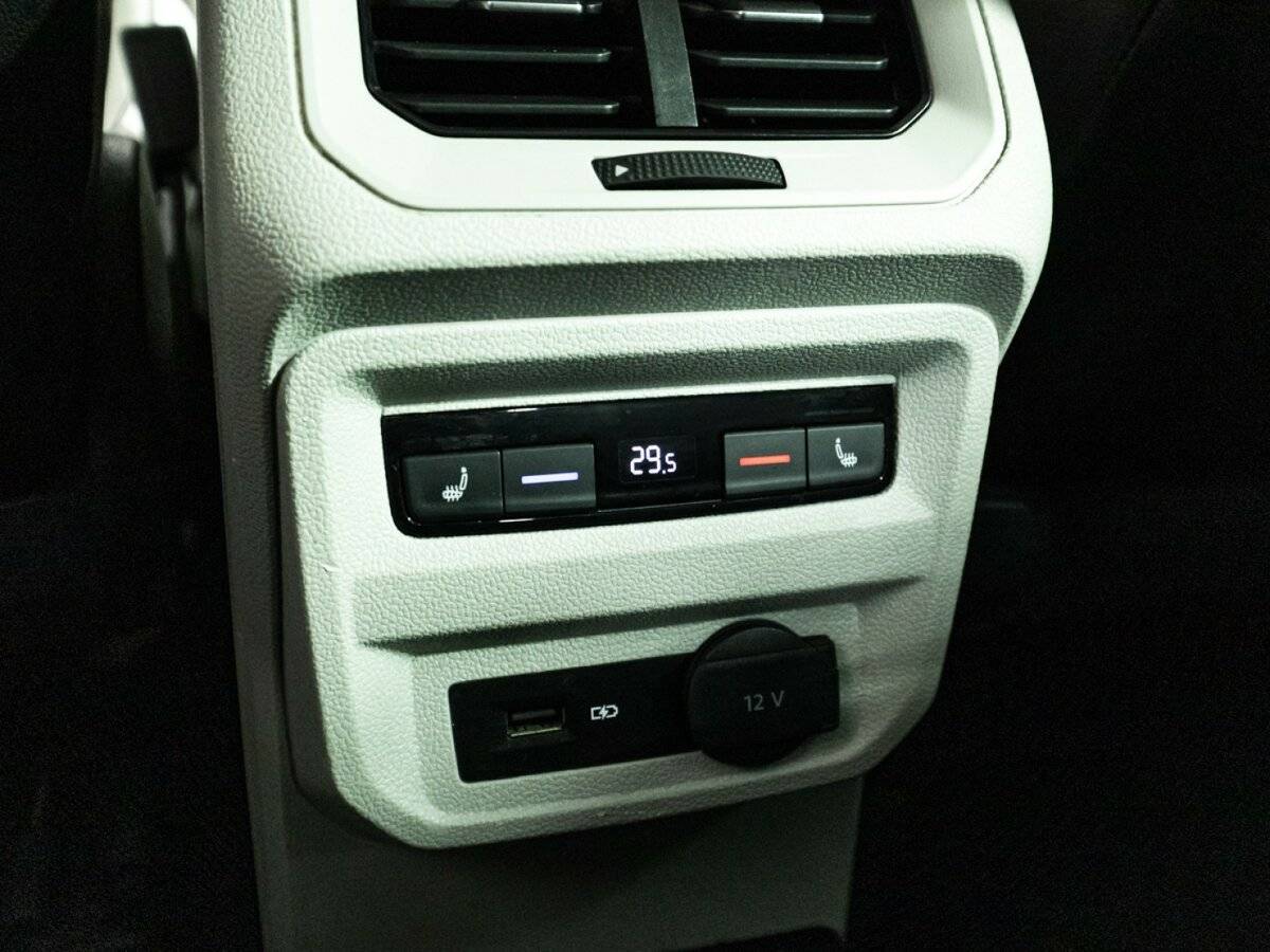 Купить Volkswagen Tiguan с пробегом. Фото: #19