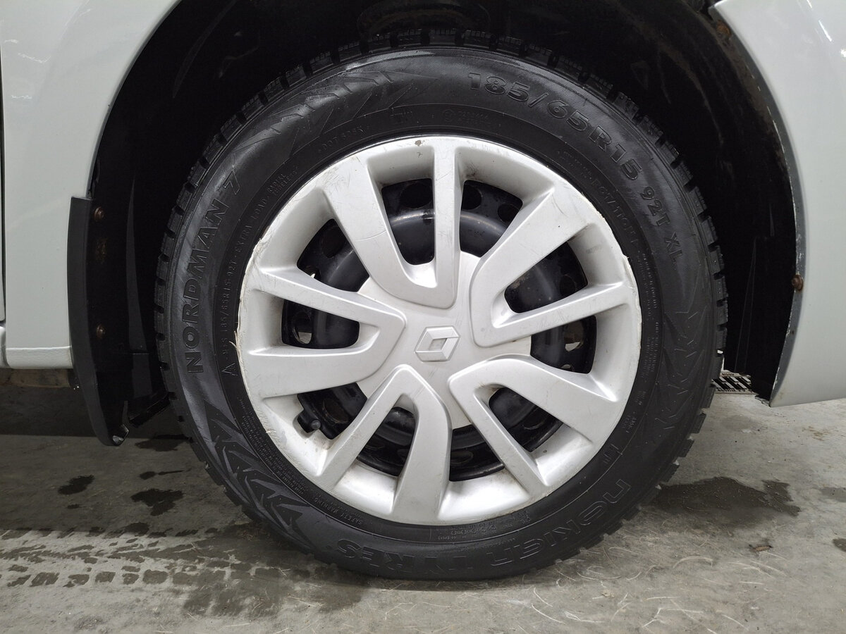 Купить Renault Logan с пробегом. Фото: #16
