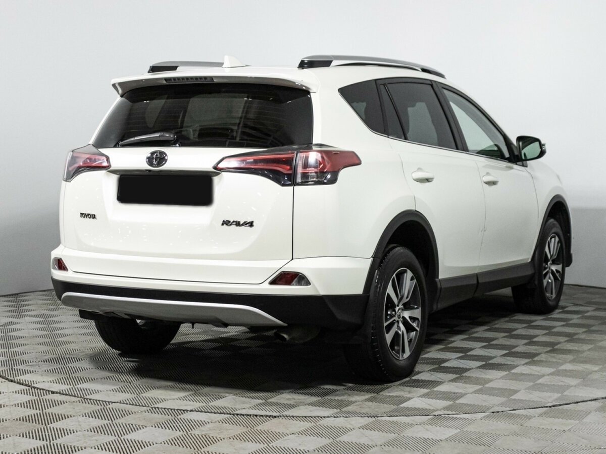Купить Toyota RAV4 с пробегом. Фото: #4