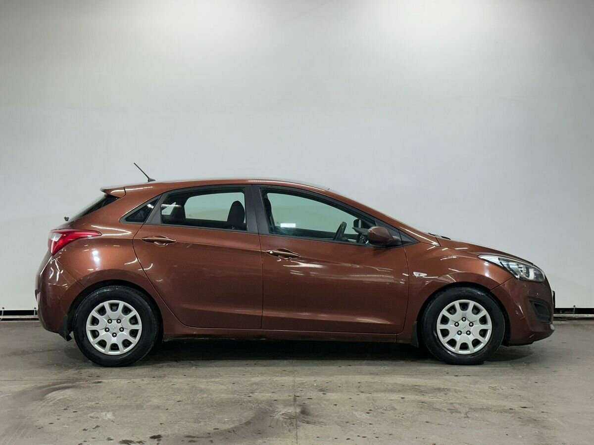 Купить Hyundai i30 с пробегом. Фото: #3