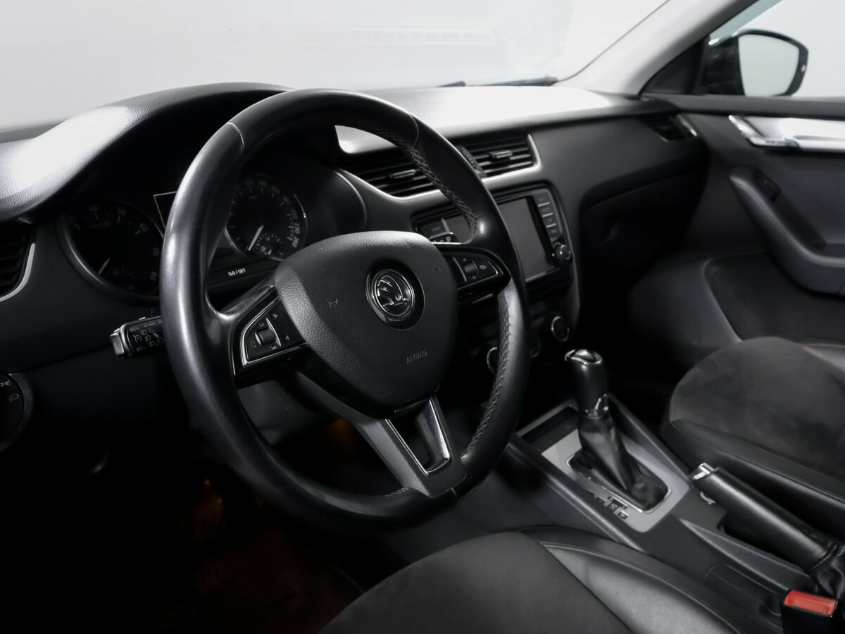 Купить Skoda Octavia с пробегом. Фото: #10