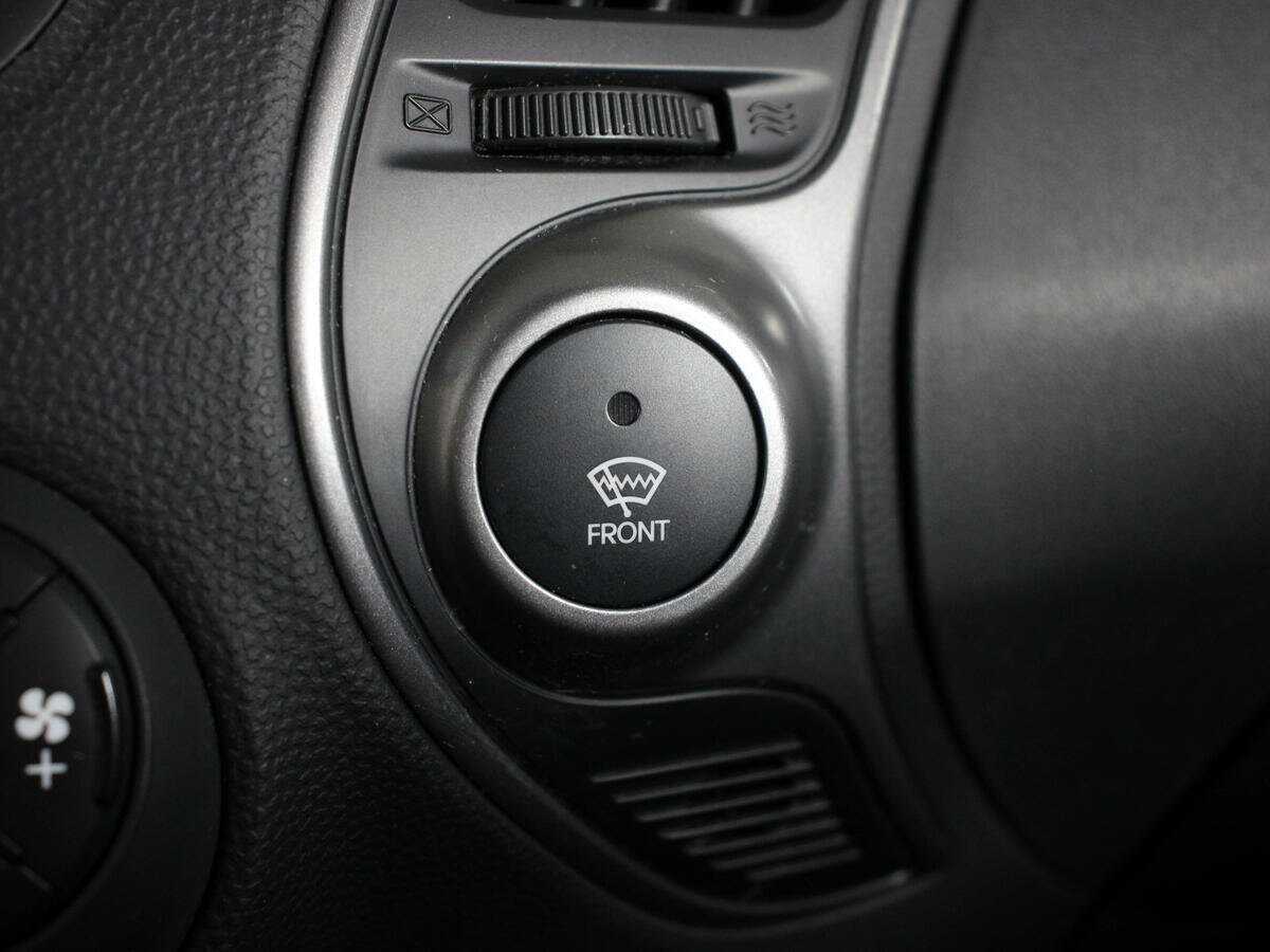 Купить Hyundai ix35 с пробегом. Фото: #23