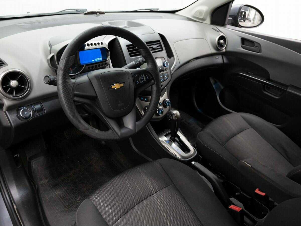 Купить Chevrolet Aveo с пробегом. Фото: #7