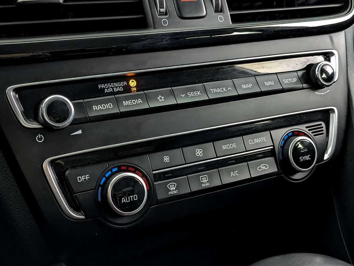 Купить Kia Optima с пробегом. Фото: #19