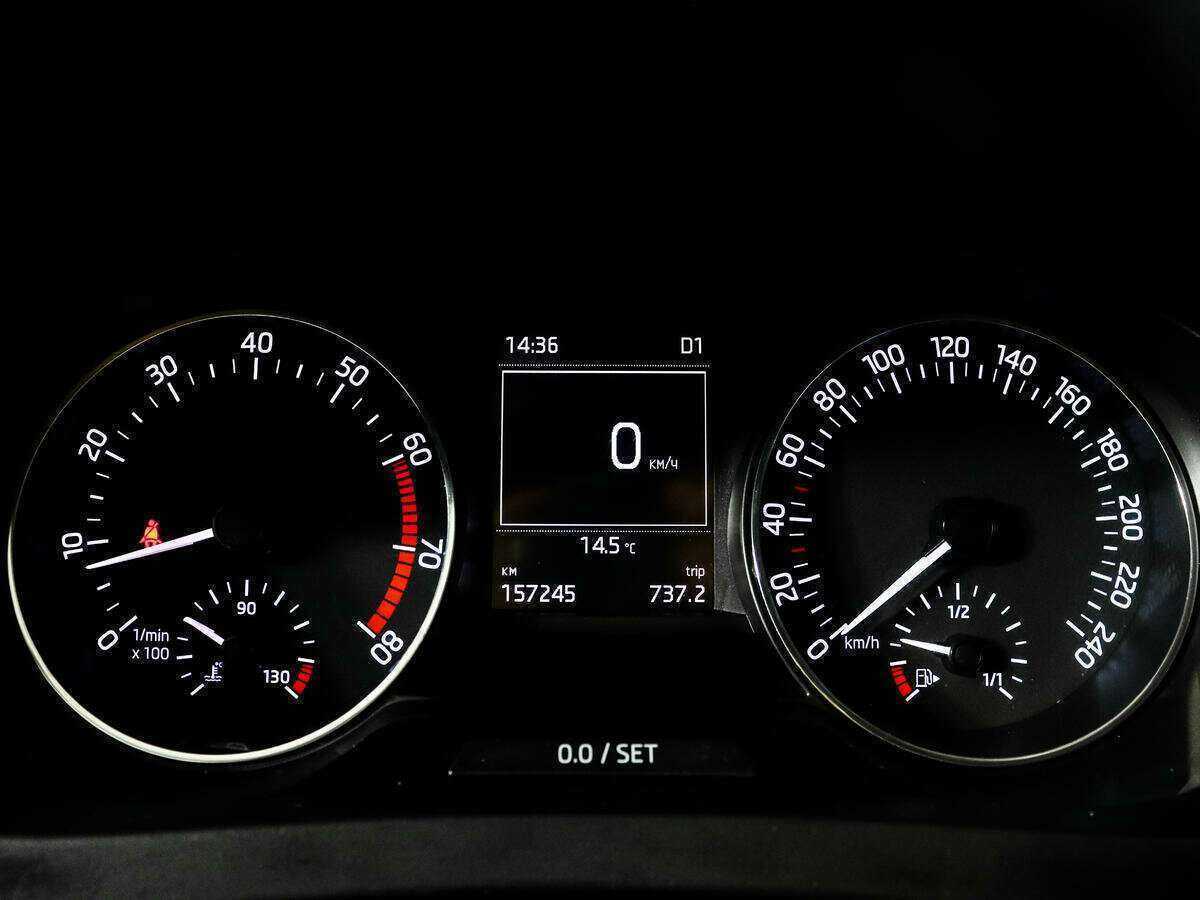 Купить Skoda Rapid с пробегом. Фото: #9