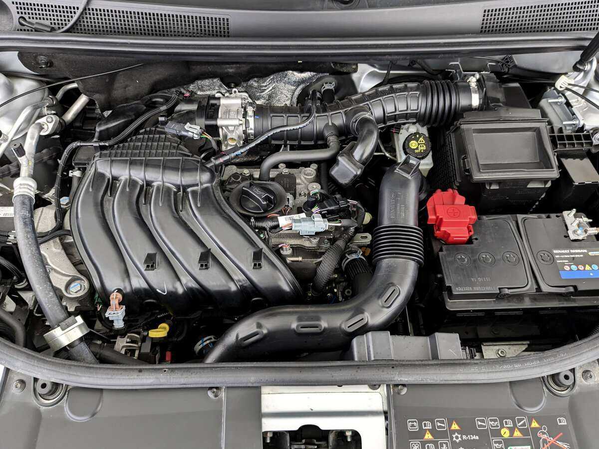 Купить Renault Sandero с пробегом. Фото: #8