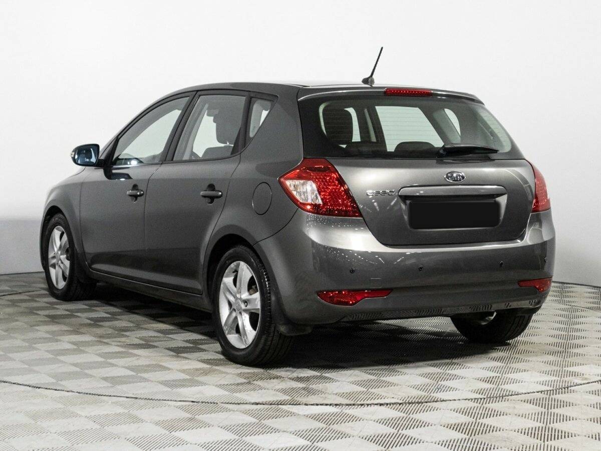 Купить Kia Ceed с пробегом. Фото: #6