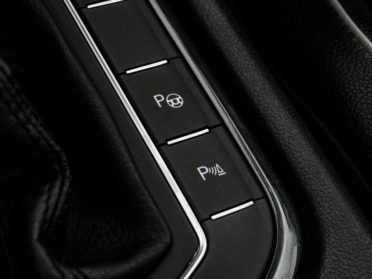 Купить Volkswagen Tiguan с пробегом. Фото: #14