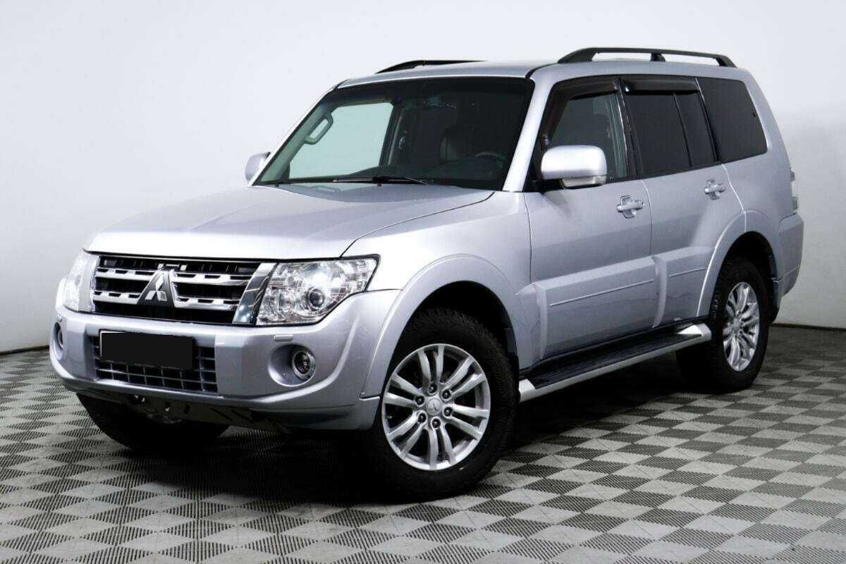 Купить Mitsubishi Pajero с пробегом. Посмотреть фото