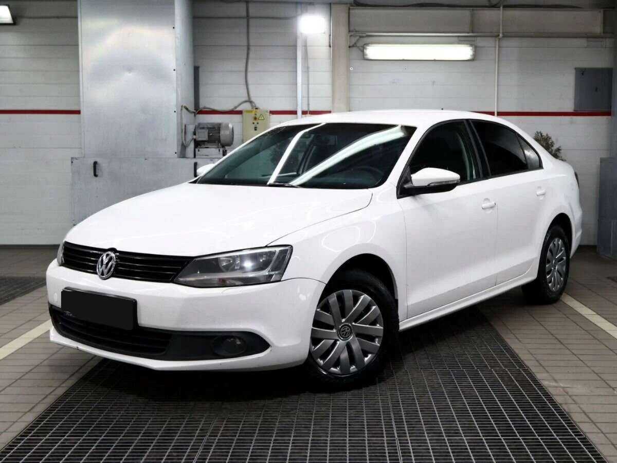Купить Volkswagen Jetta с пробегом. Посмотреть фото