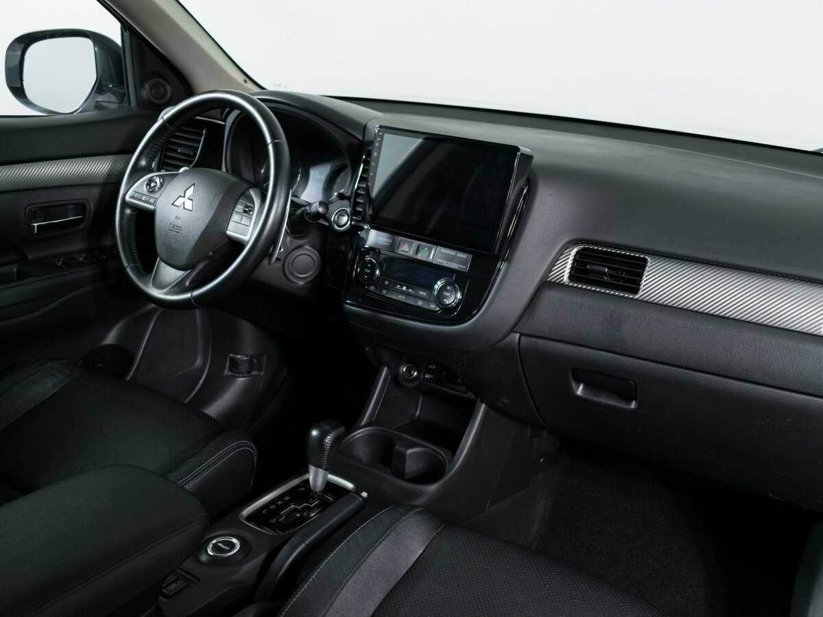 Купить Mitsubishi Outlander с пробегом. Фото: #8