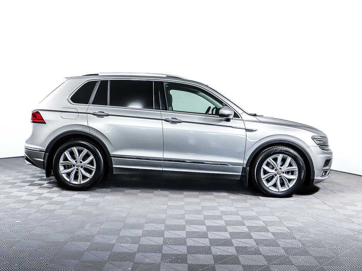 Купить Volkswagen Tiguan с пробегом. Фото: #3
