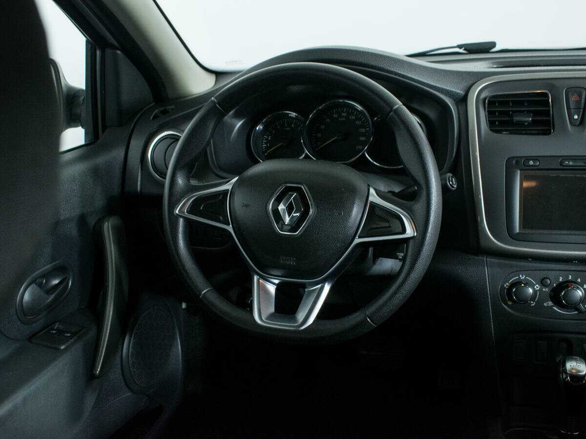 Купить Renault Logan с пробегом. Фото: #13