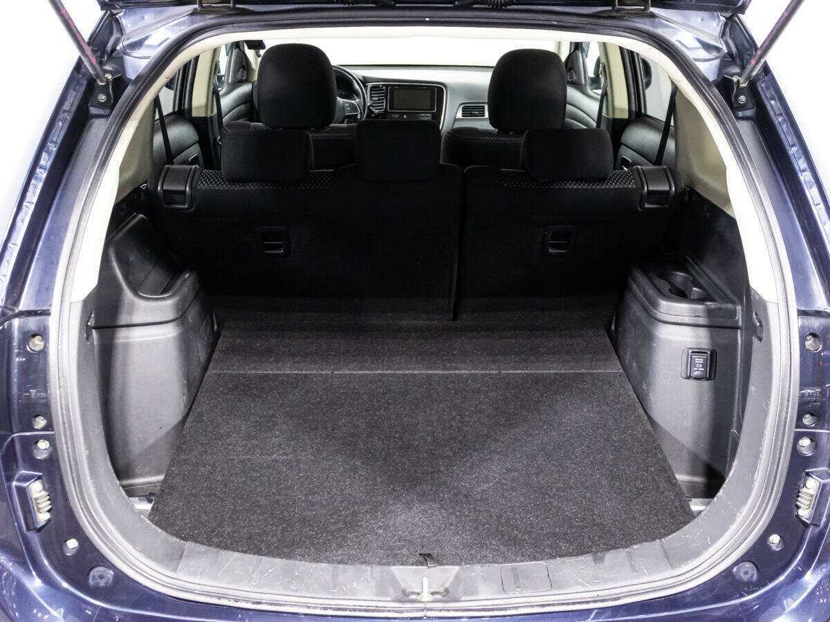 Купить Mitsubishi Outlander с пробегом. Фото: #14