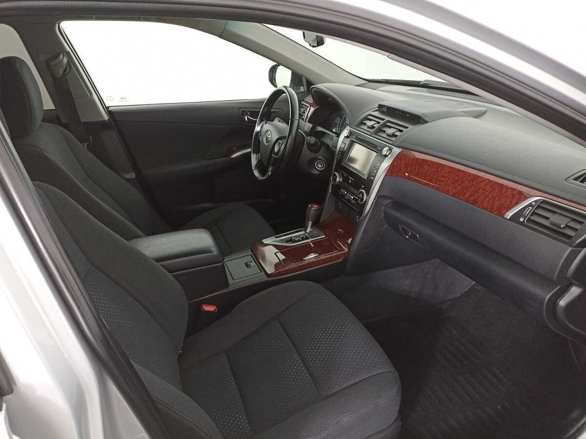 Купить Toyota Camry с пробегом. Фото: #10
