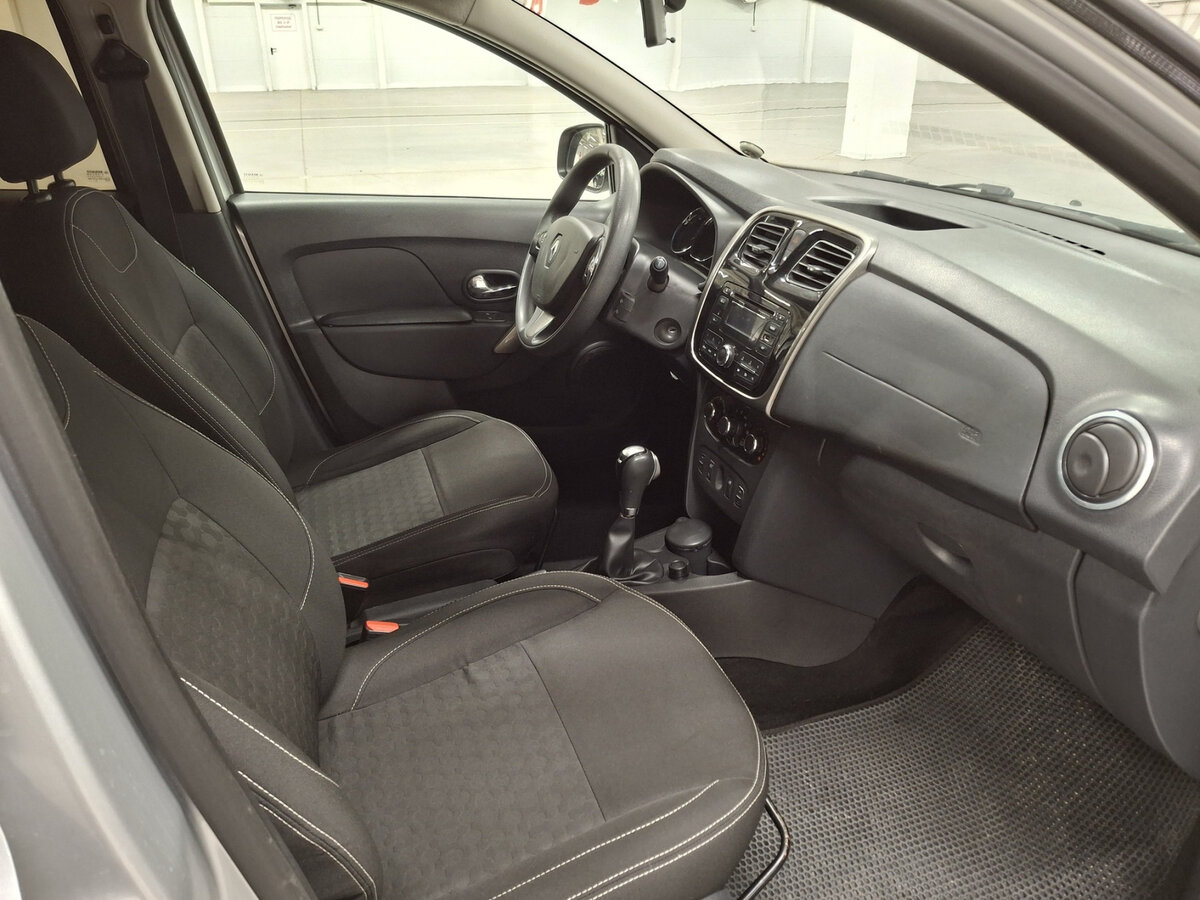 Купить Renault Logan с пробегом. Фото: #10