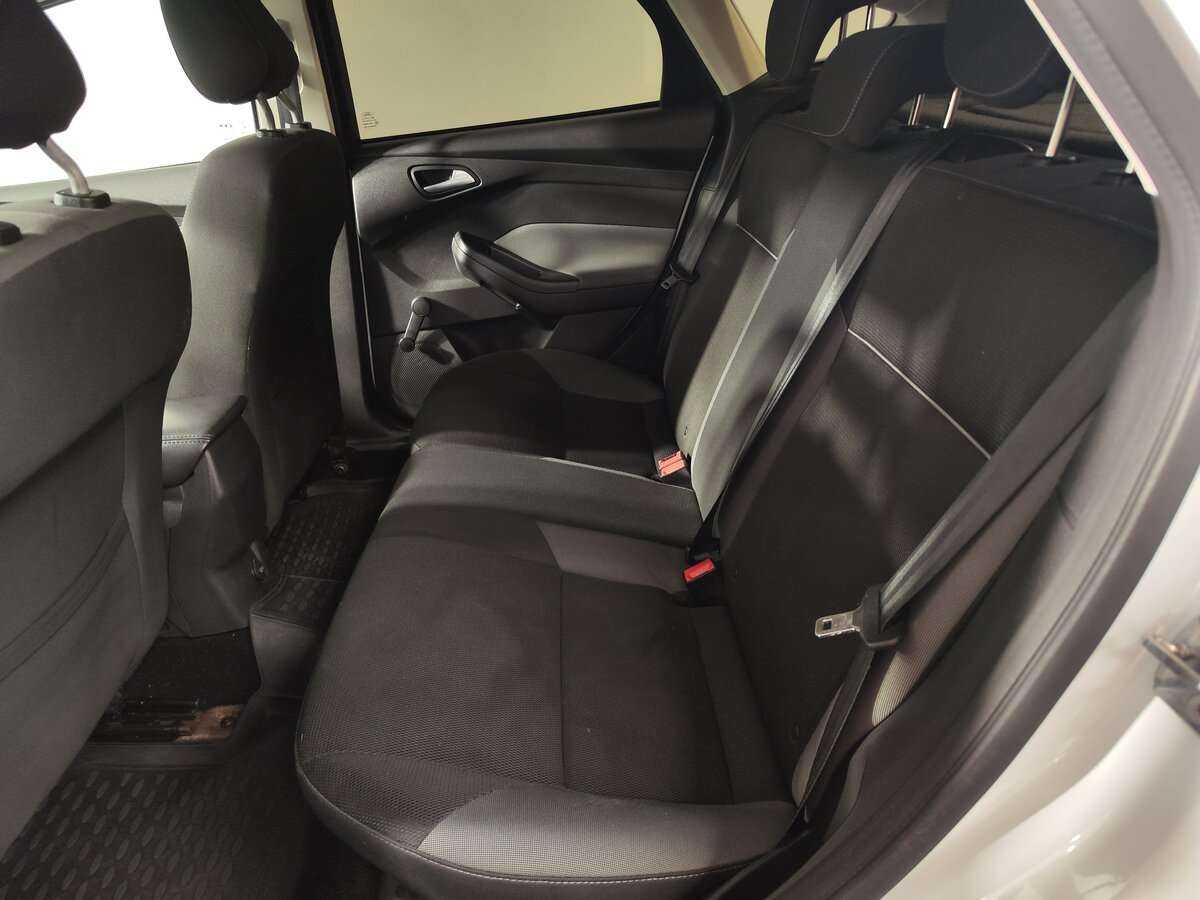Купить Ford Focus с пробегом. Фото: #9