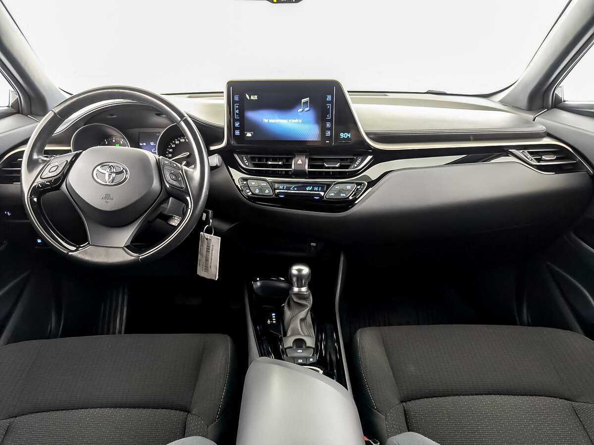 Купить Toyota C-HR с пробегом. Фото: #13