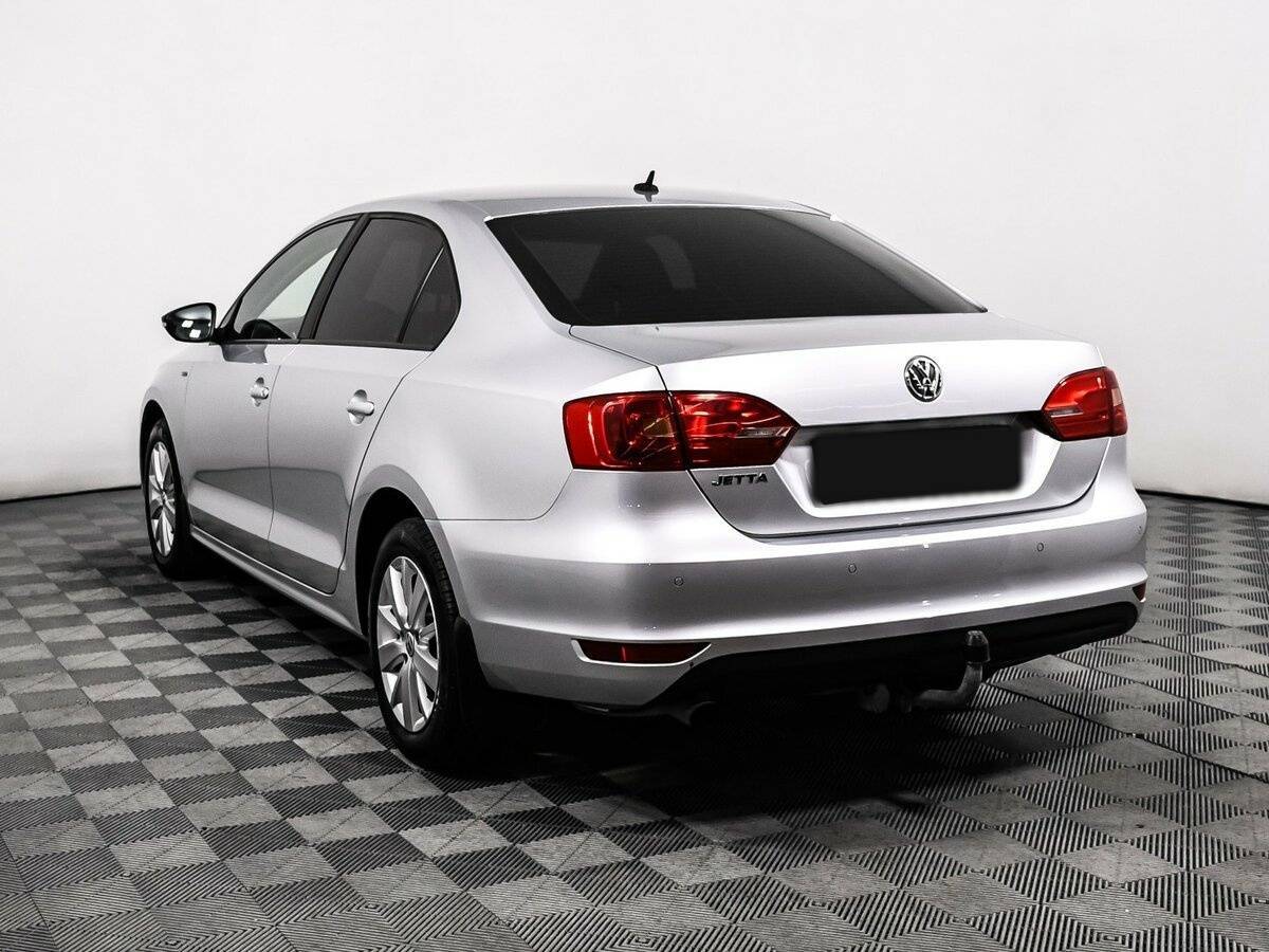 Купить Volkswagen Jetta с пробегом. Фото: #6
