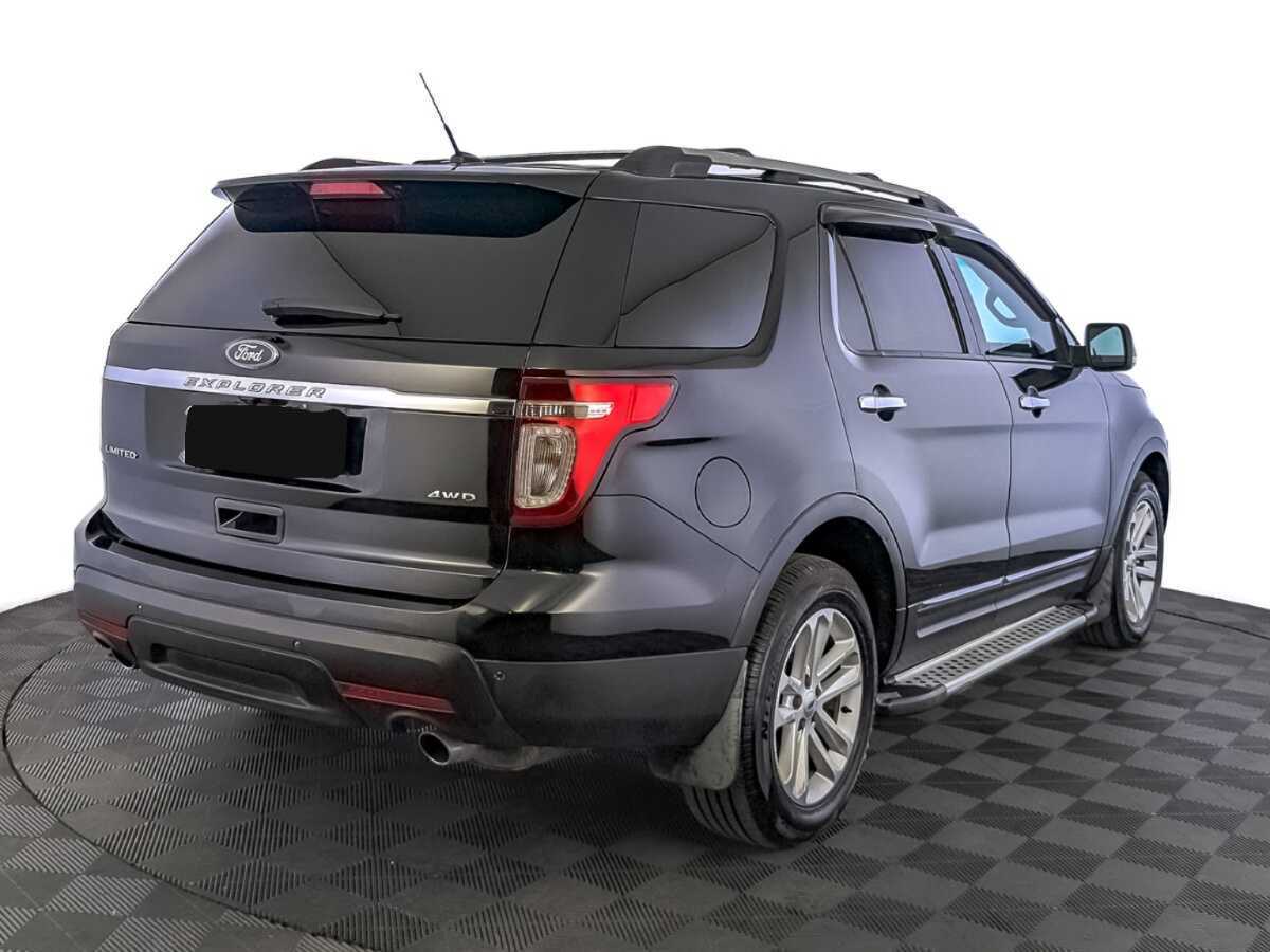 Купить Ford Explorer с пробегом. Фото: #4