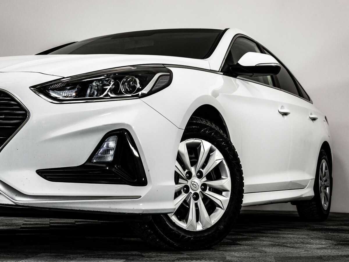 Купить Hyundai Sonata с пробегом. Фото: #1