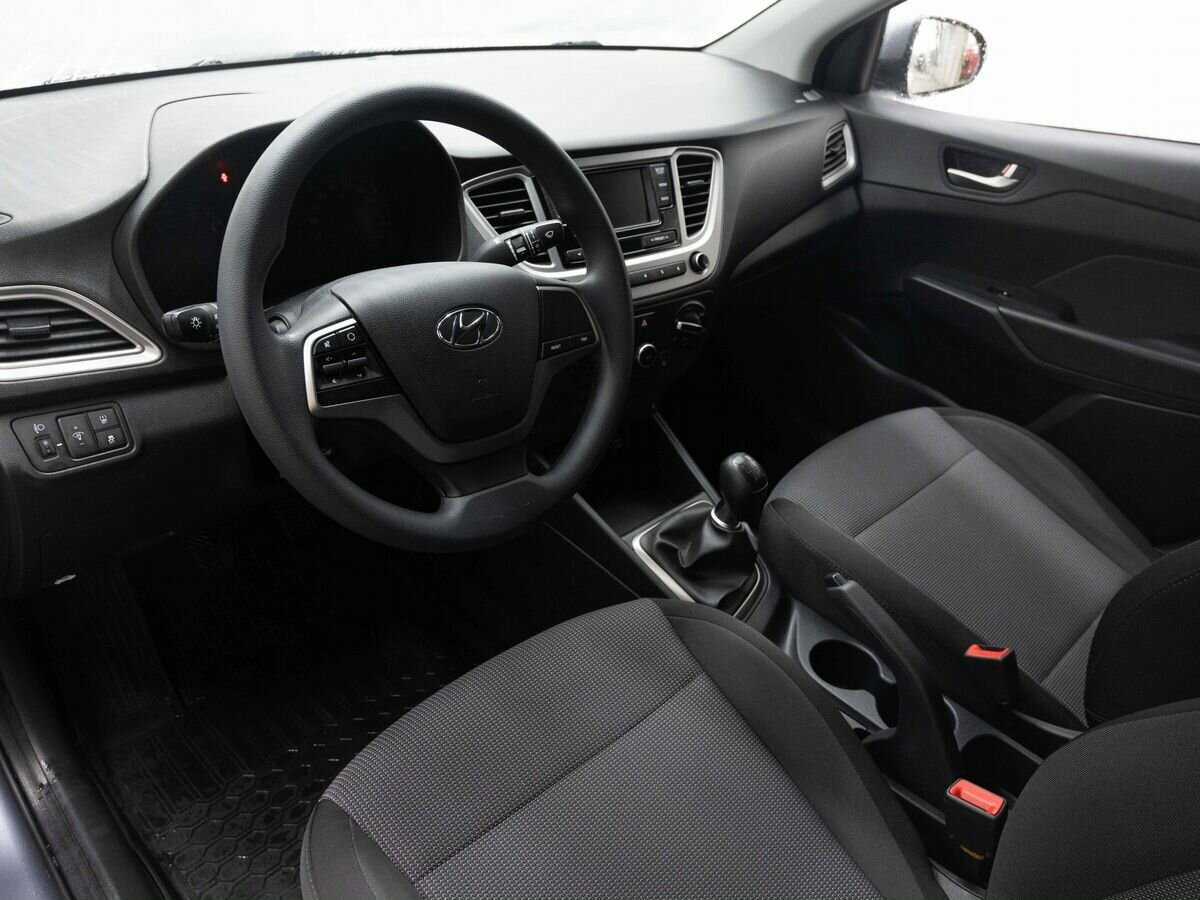Купить Hyundai Solaris с пробегом. Фото: #8
