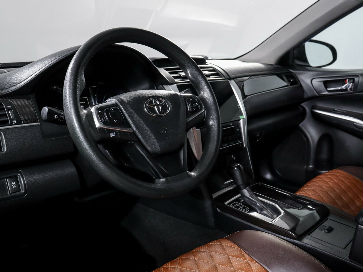 Купить Toyota Camry с пробегом. Фото: #10
