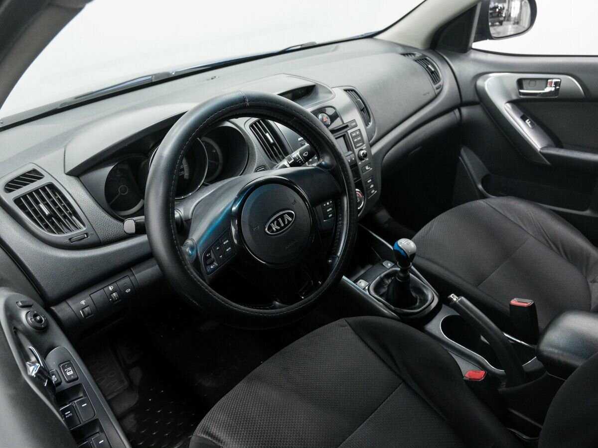 Купить Kia Cerato с пробегом. Фото: #12