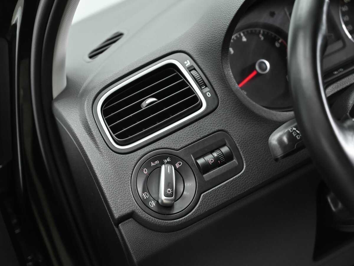 Купить Volkswagen Polo с пробегом. Фото: #7