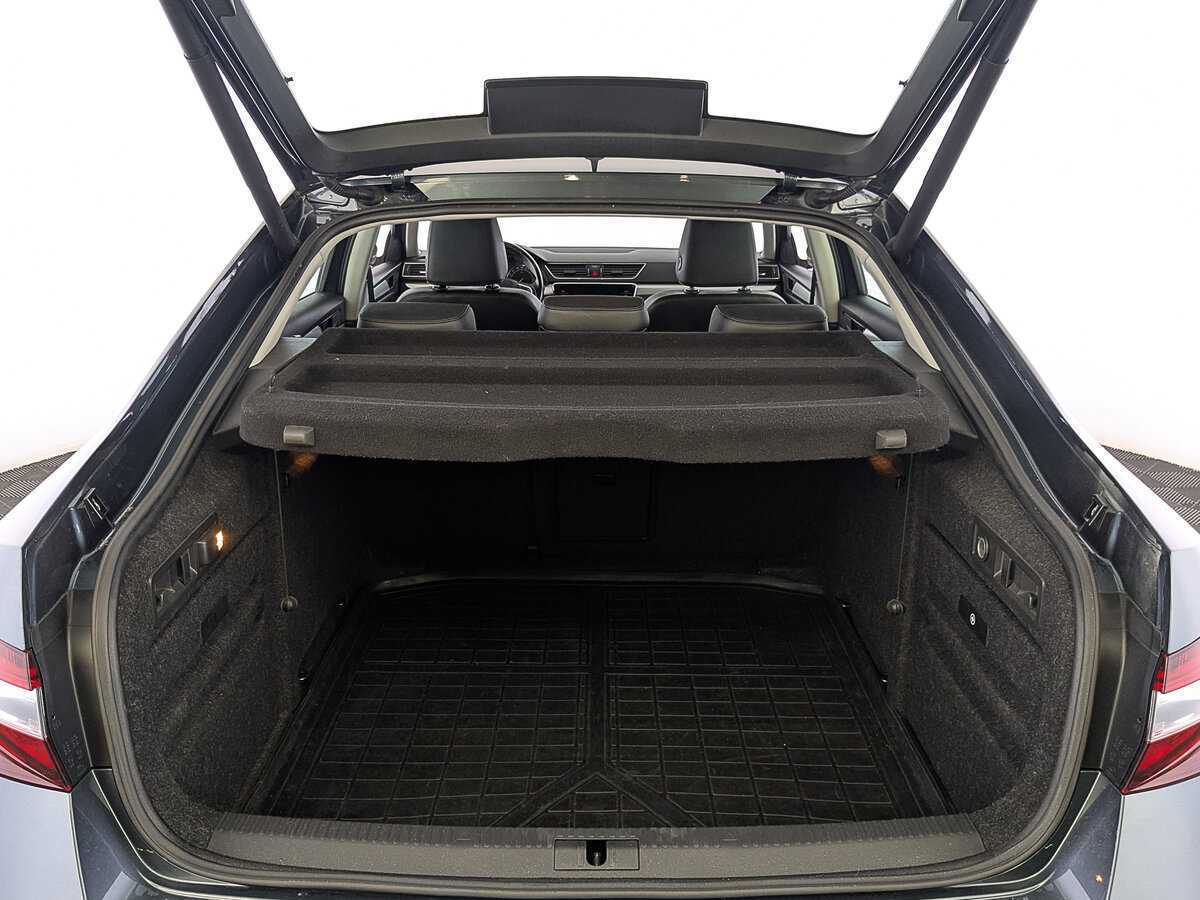 Купить Skoda Superb с пробегом. Фото: #9