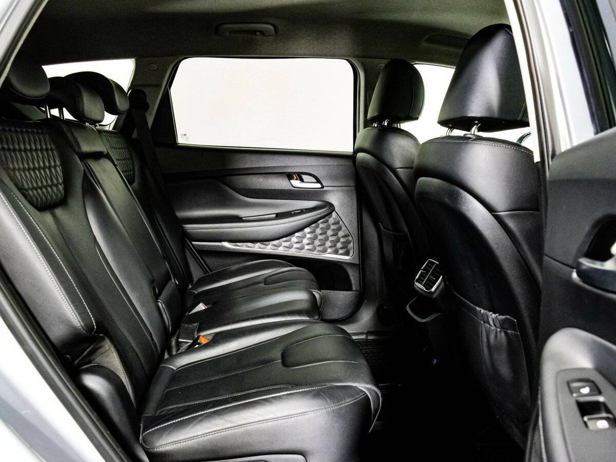 Купить Hyundai Santa Fe с пробегом. Фото: #17