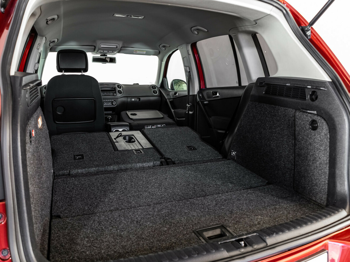 Купить Volkswagen Tiguan с пробегом. Фото: #19