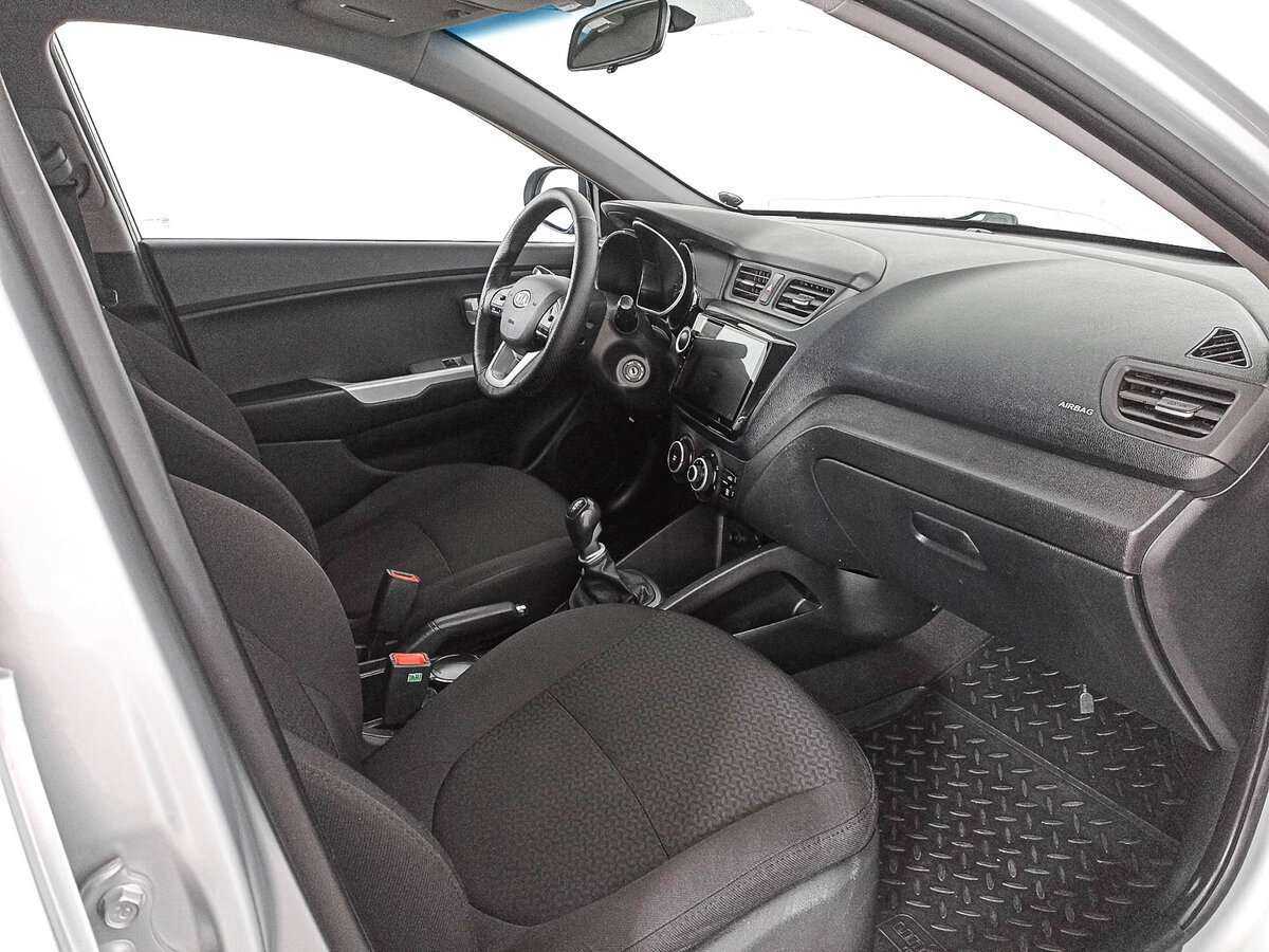 Купить Kia Rio с пробегом. Фото: #8