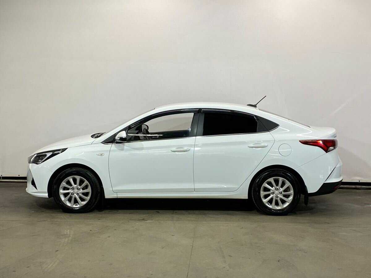 Купить Hyundai Solaris с пробегом. Фото: #7