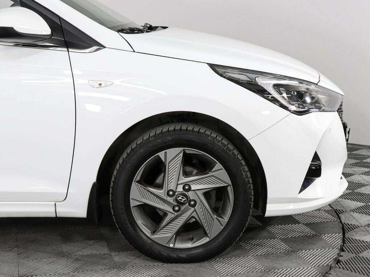 Купить Hyundai Solaris с пробегом. Фото: #12