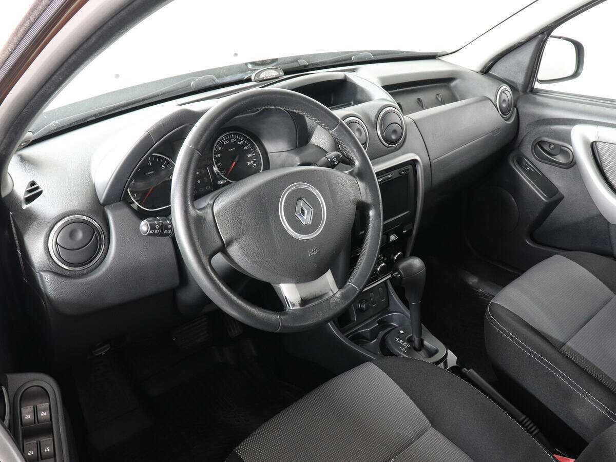 Купить Renault Duster с пробегом. Фото: #4
