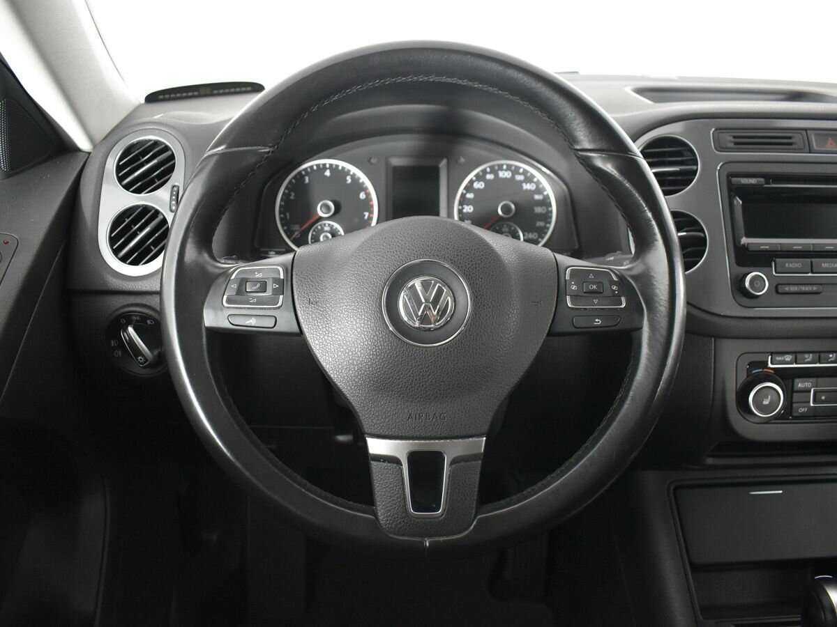 Купить Volkswagen Tiguan с пробегом. Фото: #9