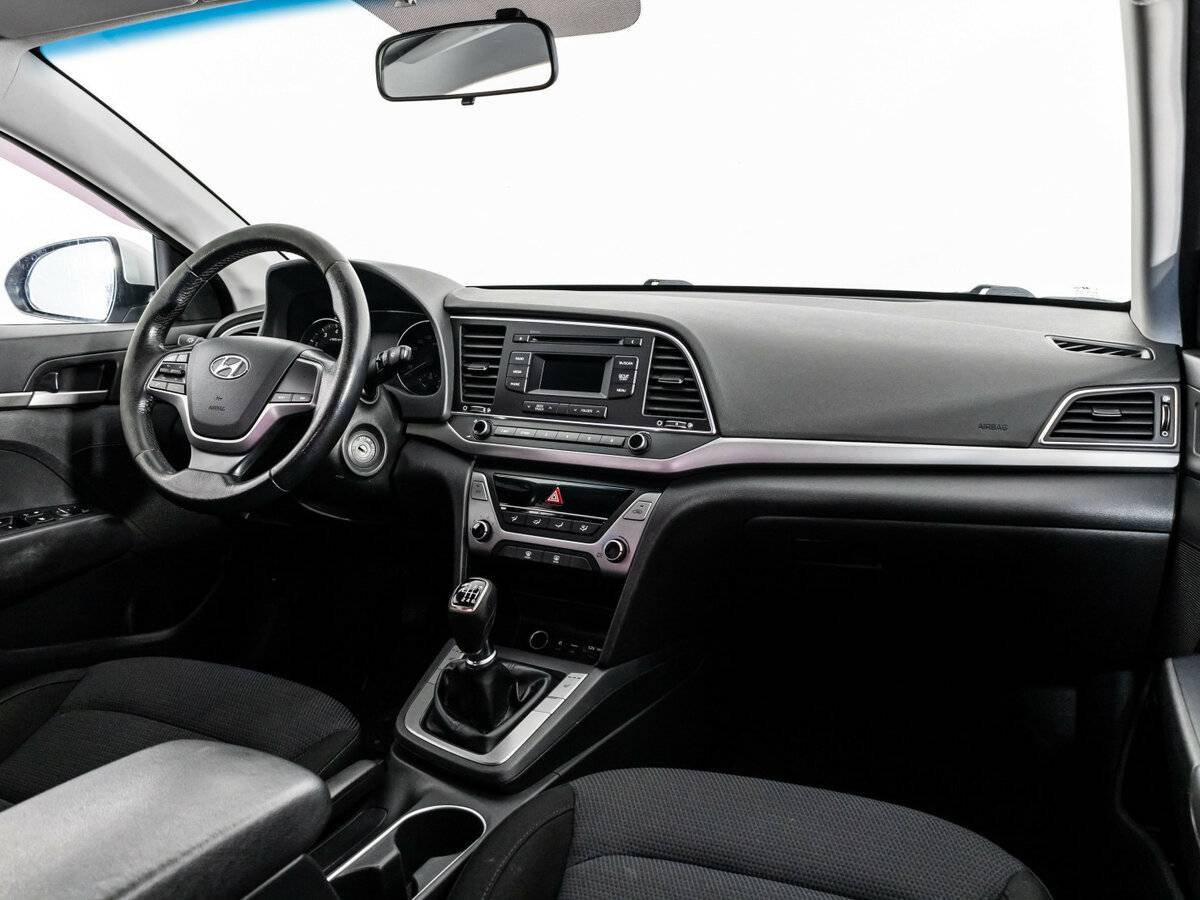 Купить Hyundai Elantra с пробегом. Фото: #6