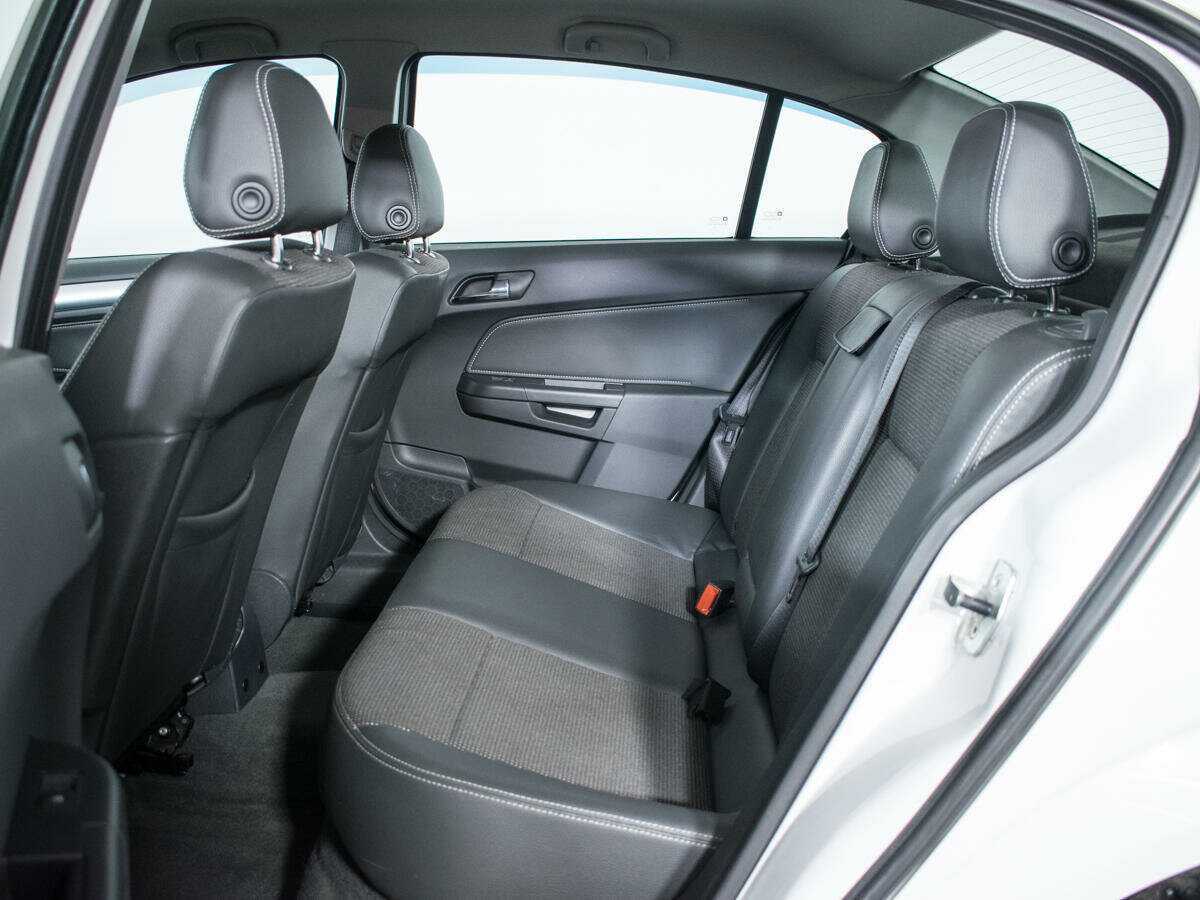 Купить Opel Astra с пробегом. Фото: #9